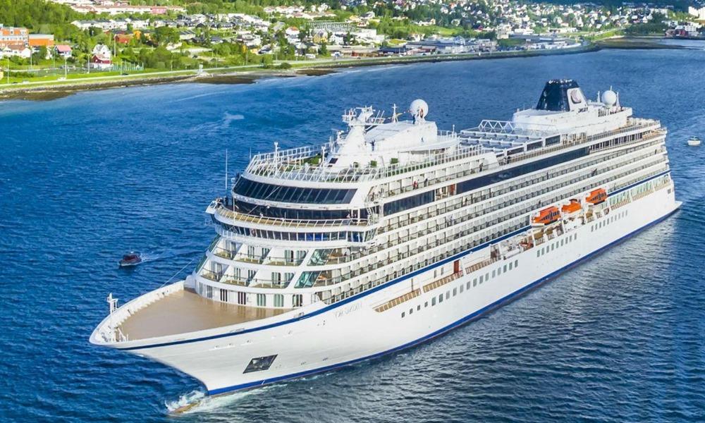 MV Atlantic Field sailing through Atlantic Islands